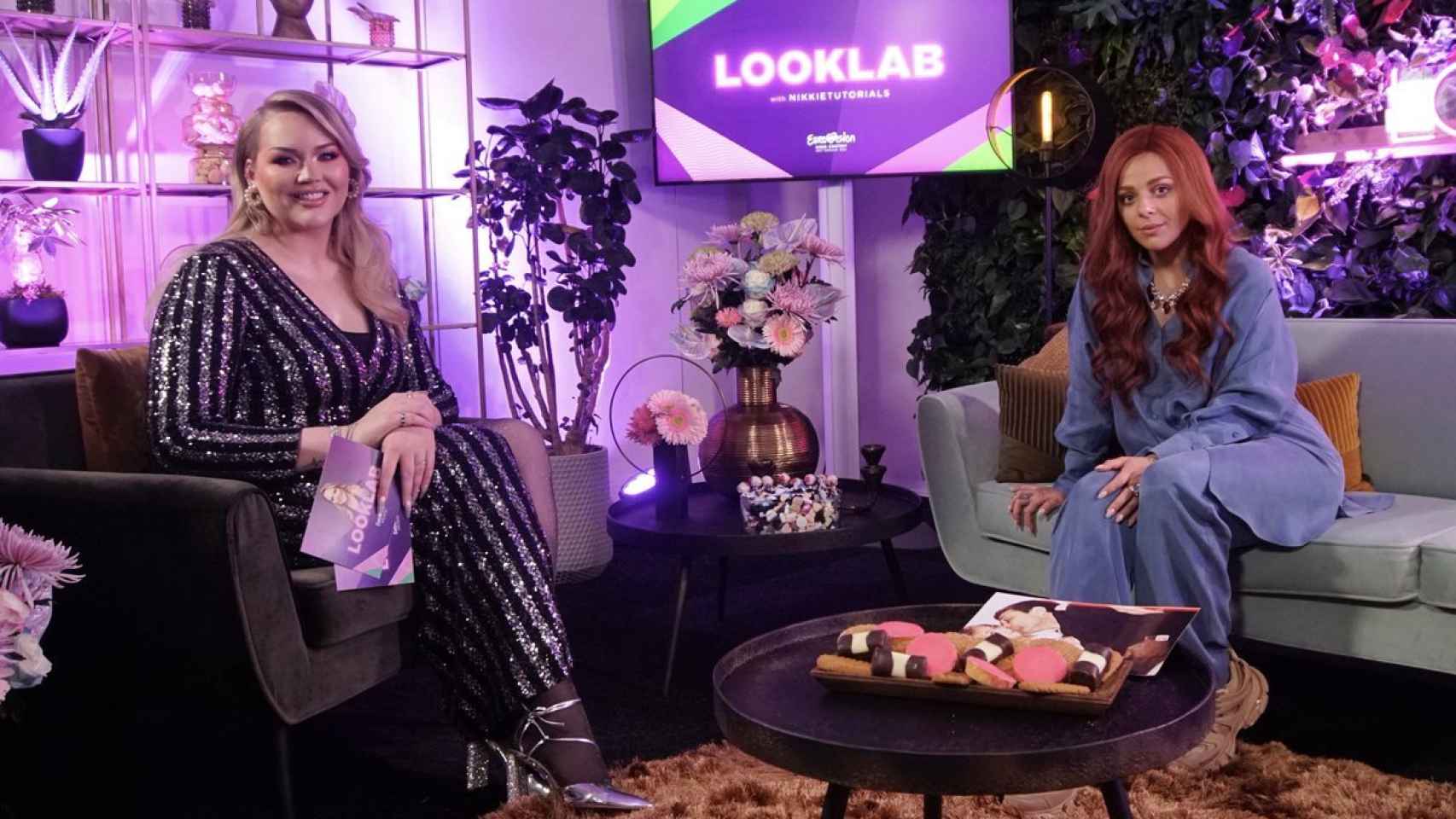 Nikkie entrevista a los artistas de Eurovisión 2021 en 'Looklab with Nikkietutorials'.