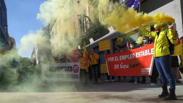 Concentración de los trabajadores de Geacam en Guadalajara