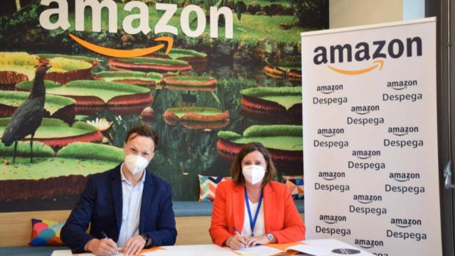 El Gobierno de Castilla-La Mancha y Amazon firman un convenio de colaboración para impulsar las ventas internacionales de las pymes de la región a través de internet