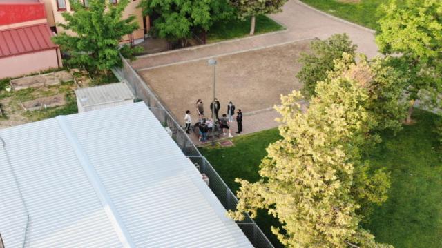 El dron policial de Getafe detecta a un grupo de jóvenes reunidos en un parque. FOTO: Policía Local de Getafe.