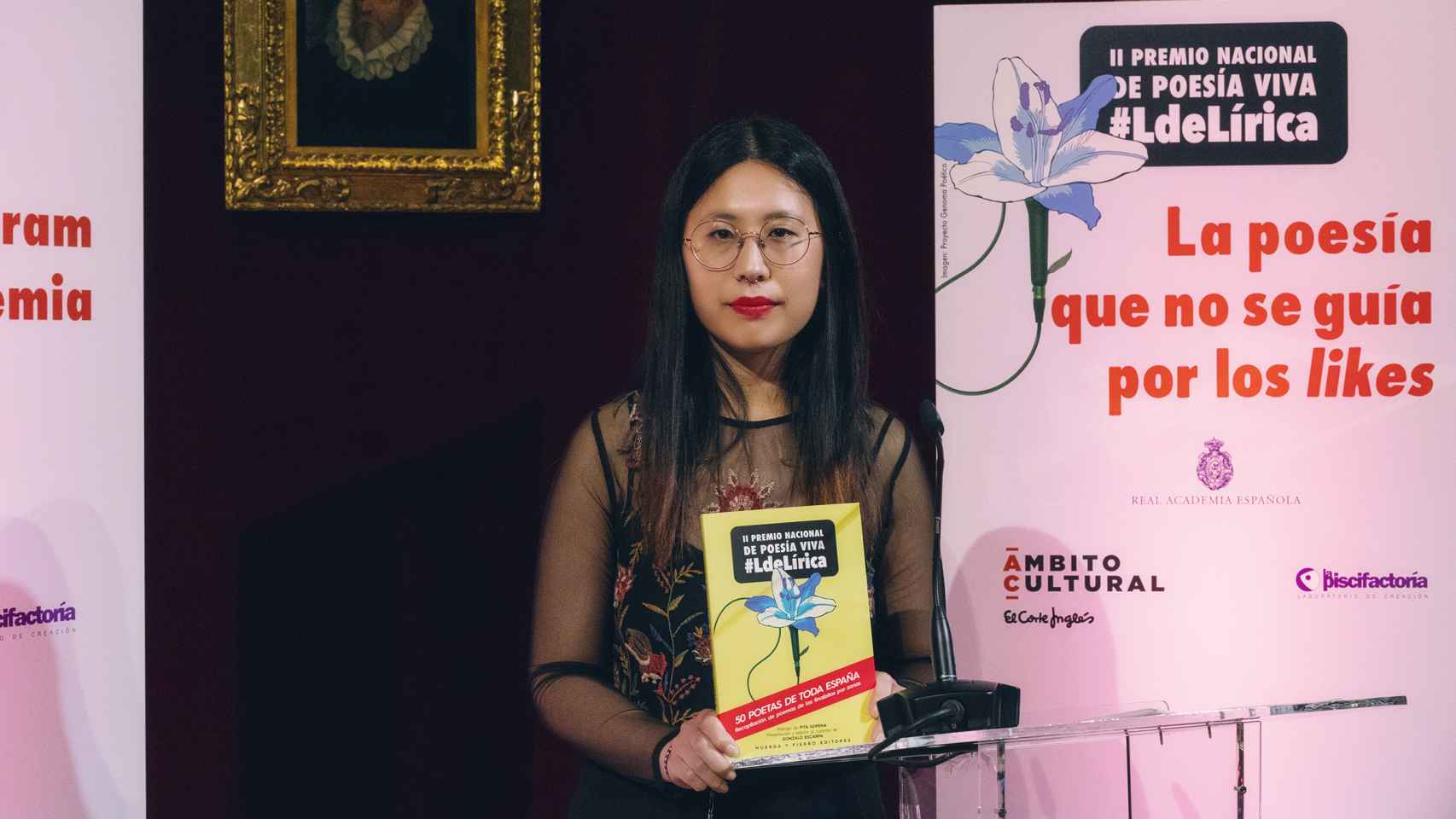 Paloma Chen, premiada con el Premio de Poesía Viva de 2021
