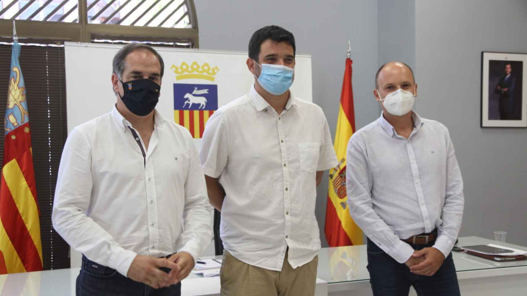El alcalde Jaime Albero  y los regidores Santiago Román (Cs) Pablo Celdrán (PSOE).