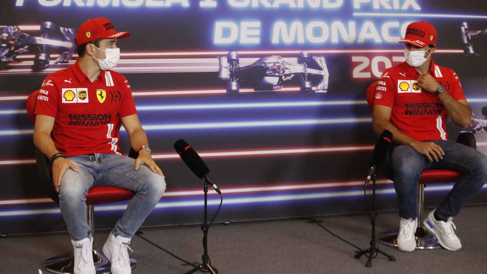Charles Leclerc y Carlos Sainz Jr,. en rueda de prensa