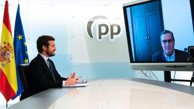 Casado, el pasado 11 de mayo, en un encuentro telemático con el ministro de pesca marroquí.