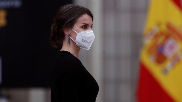 Letizia con los pendientes de Rod Almayate, en la entrega de los Premios Nacionales del Deporte.