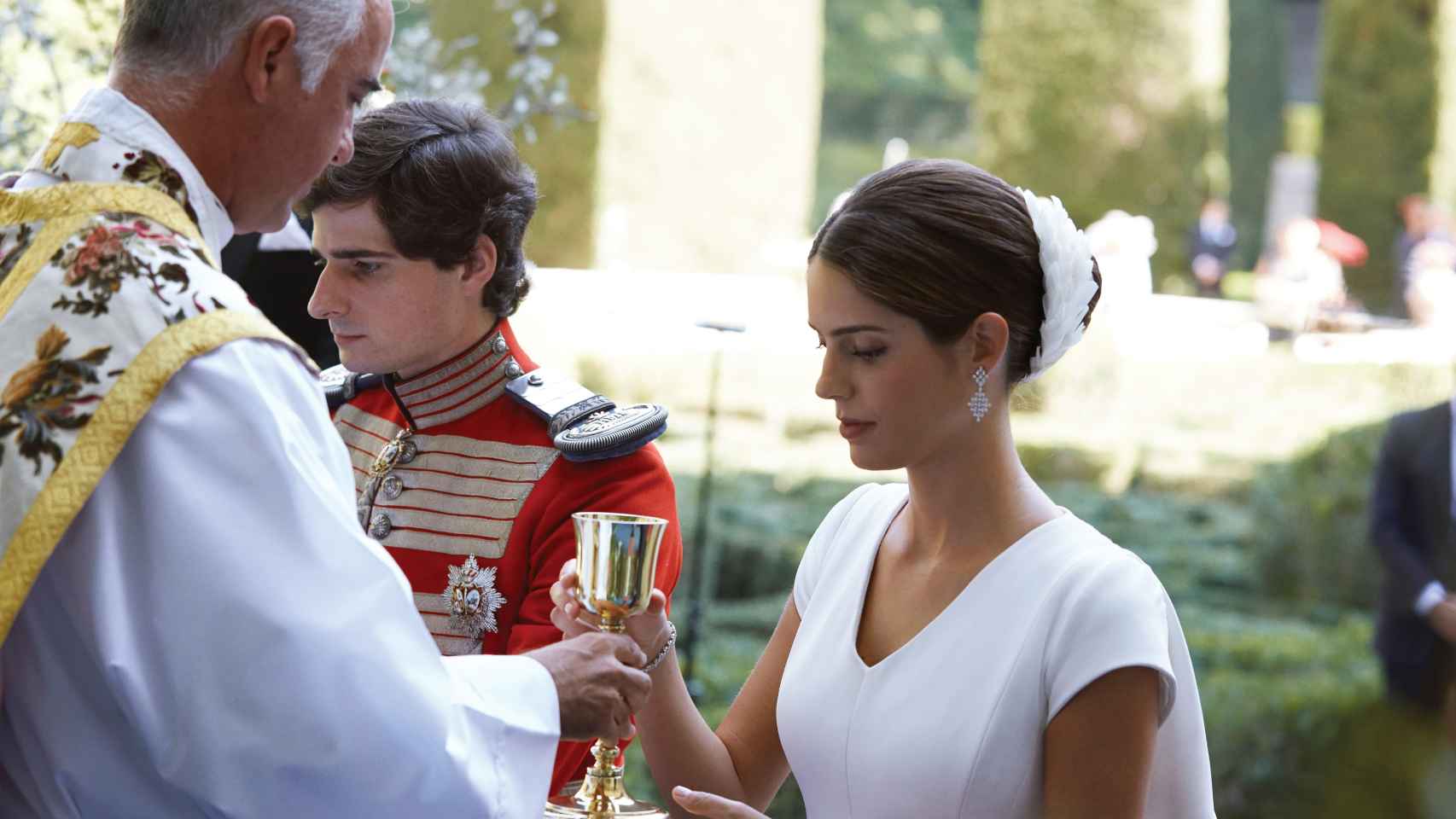 Los duques de Huéscar, durante su boda en Madrid, en 2018.