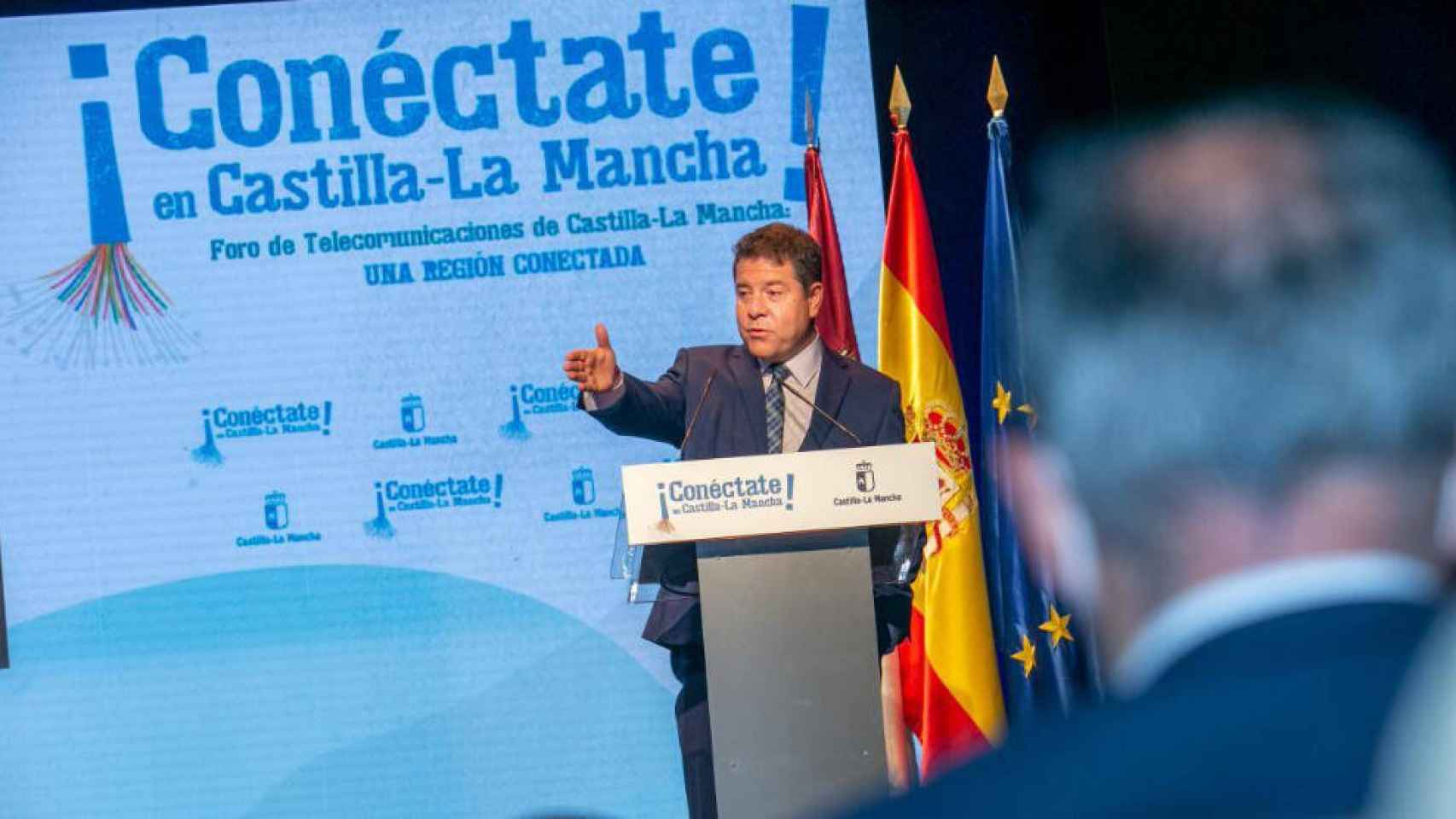 El presidente de Castilla-La Mancha, Emiliano García-Page, destaca el “salto de gigante” de la región en instalación de fibra óptica, casi un 400% desde 2015