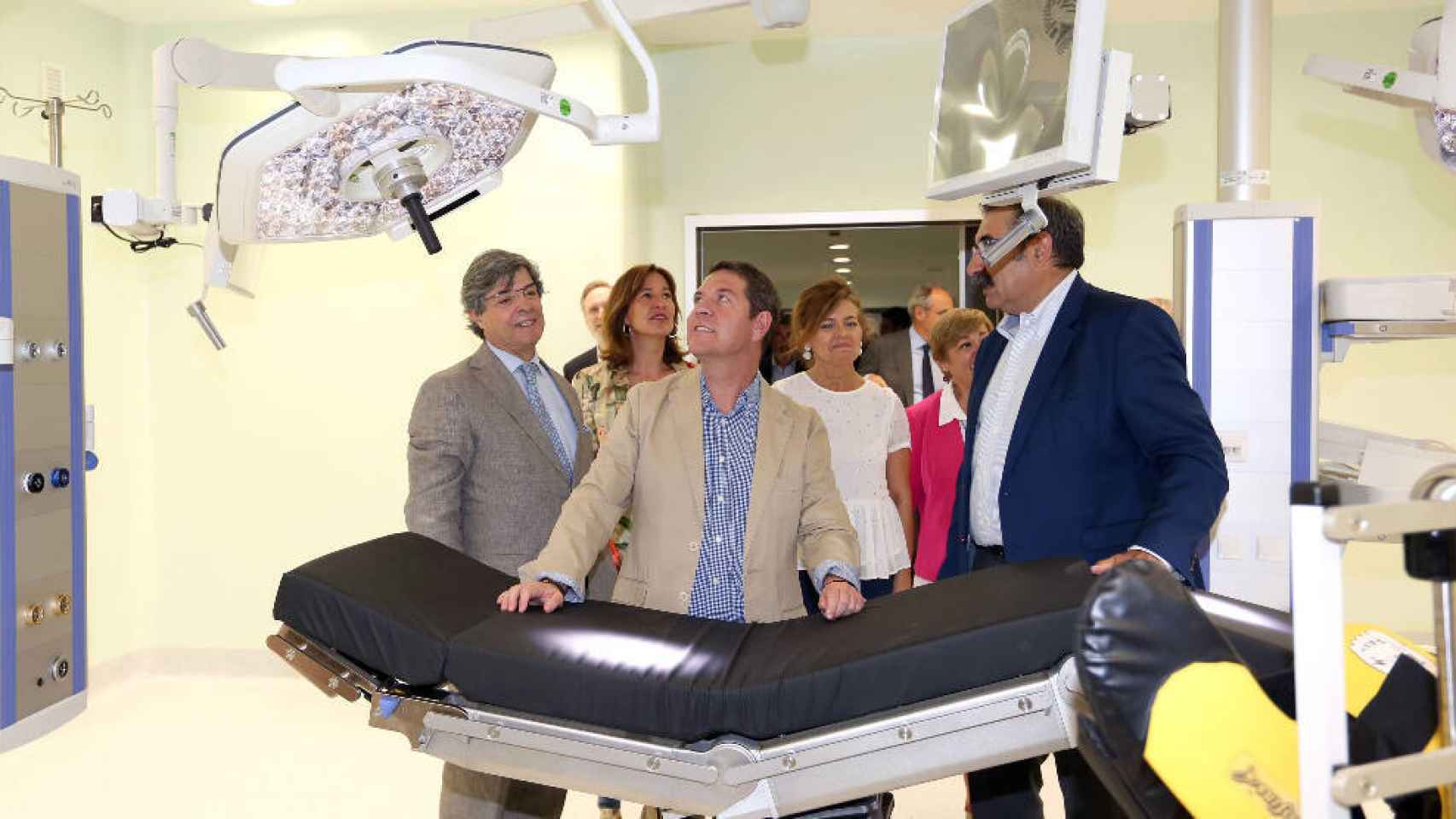 Emiliano García-Page durante una visita al Hospital Universitario de Toledo en 2019