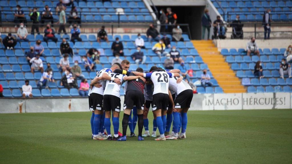 Los jugadores del Hércules, reunidos.