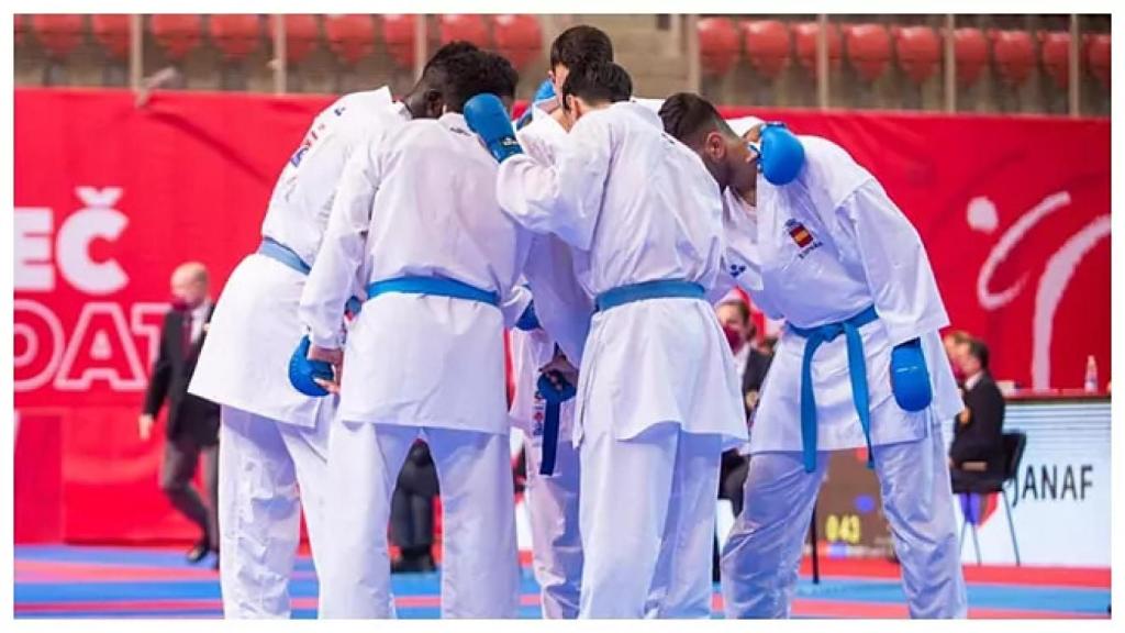 El equipo masculino nacional de kumite, kárate