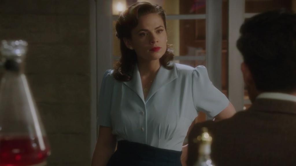 Hayley Atwell como Peggy Carter en la serie de ABC.