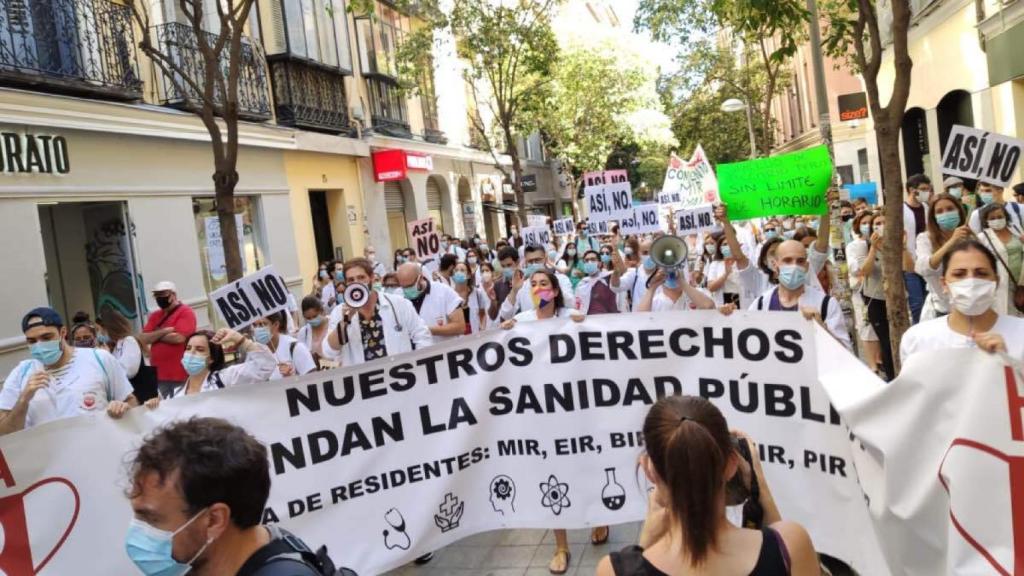 Imagen de archivo  manifestación de los residentes durante su recorrido por el centro de Madrid durante el mes de julio de 2020.