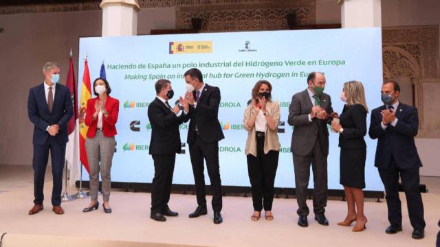 Presentación en Toledo del proyecto de hidrógeno verde de Iberdrola y Cummins, con la presencia del presidente del Gobierno, Pedro Sánchez, y el presidente de Castilla-La Mancha, Emiliano García-Page. Foto: Óscar Huertas