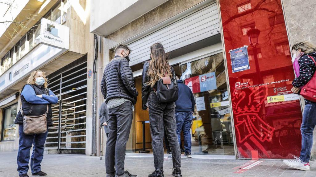 Oficina de empleo en Valencia.