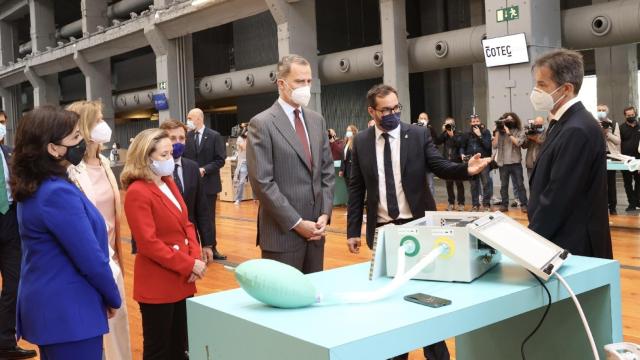 Don Felipe, Nadia Calviño, José Luis Martínez Almeida y Cristina Garmendia en la presentación del Anuario 2021 de Informe Cotec