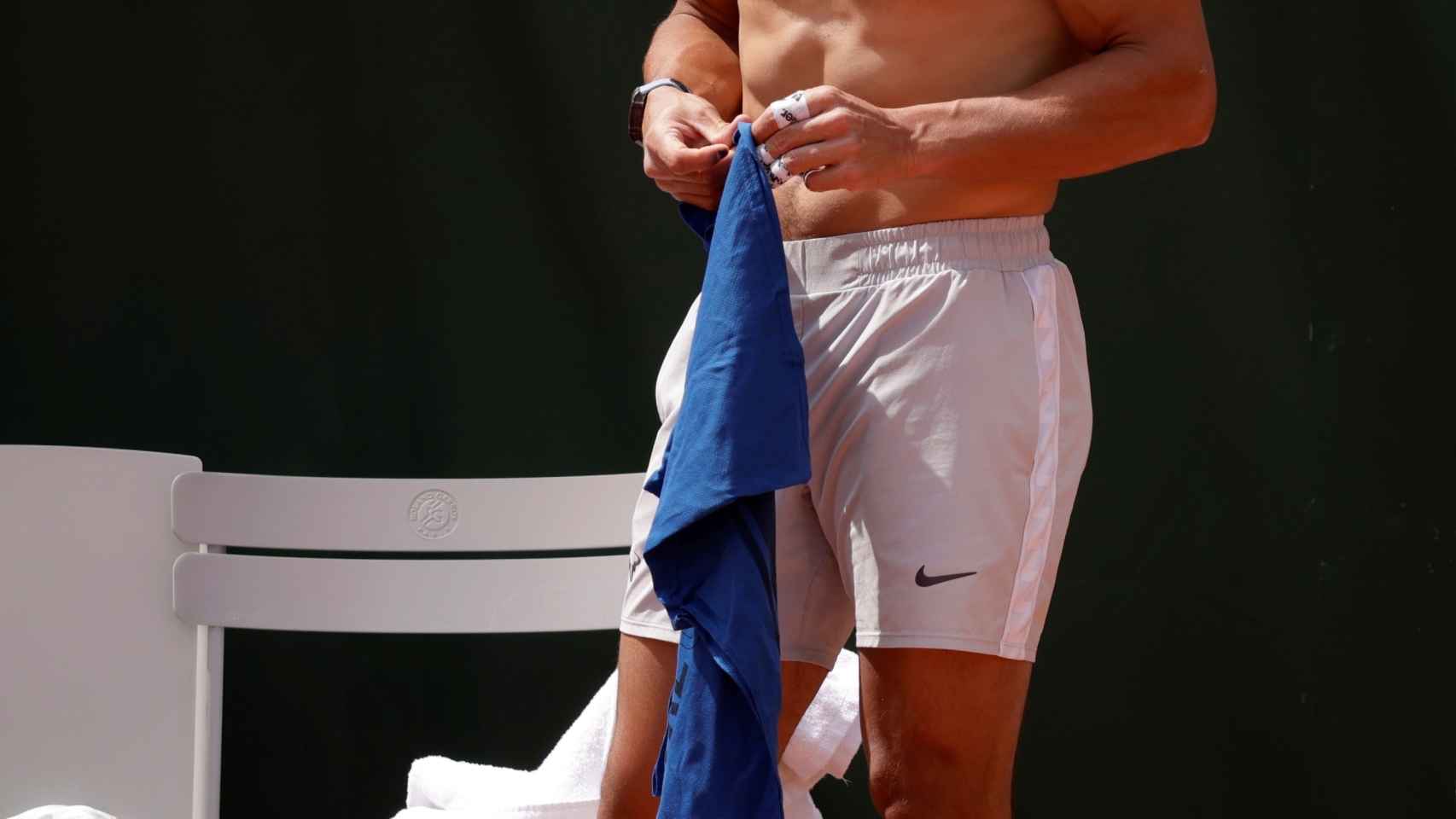 Rafa Nadal, durante un entrenamiento en Roland Garros