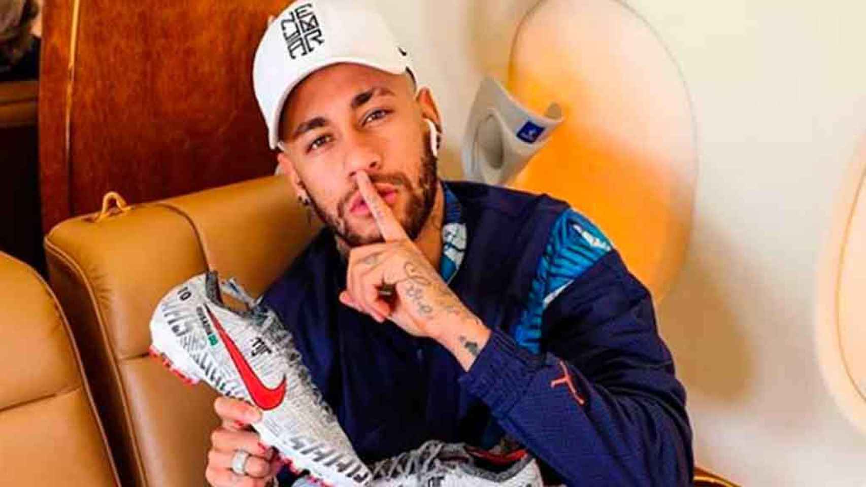 Neymar haciendo una promoción de Nike