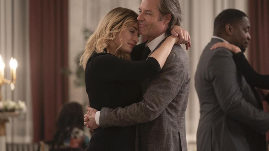 Kate Winslet y Guy Pierce en el episodio 7 de 'Mare of Easttown'7.