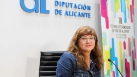 La directora recibe el premio Lucentum del Festival de Cine de Alicante.