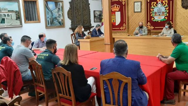 Un instante de la Comisión Local de Seguridad celebrada este viernes en Horche (Guadalajara)