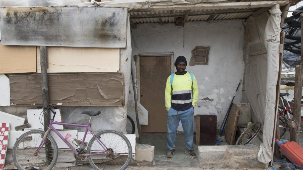 Casas hechas con palés en uno de los barrios más pobres de Níjar.