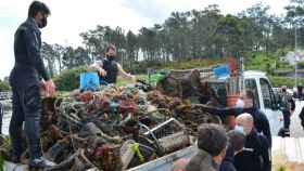 Limpieza de fondos organizada por Afundación en A Illa de Arousa.