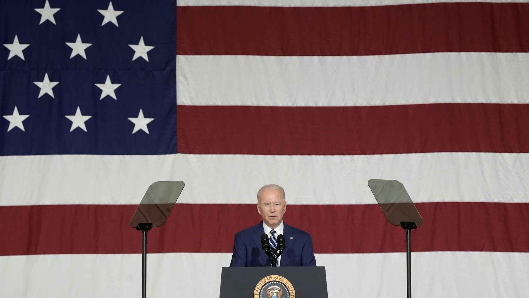 Biden, en una visita hace unos días a una base militar de Hampton.