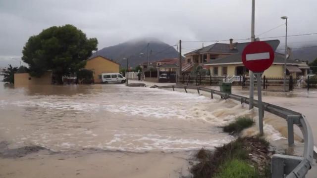 El río se desborda en Orihuela, durante la DANA de septiembre de 2019.