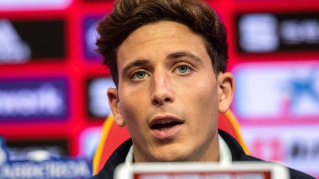 Pau Torres, en rueda de prensa con la selección española