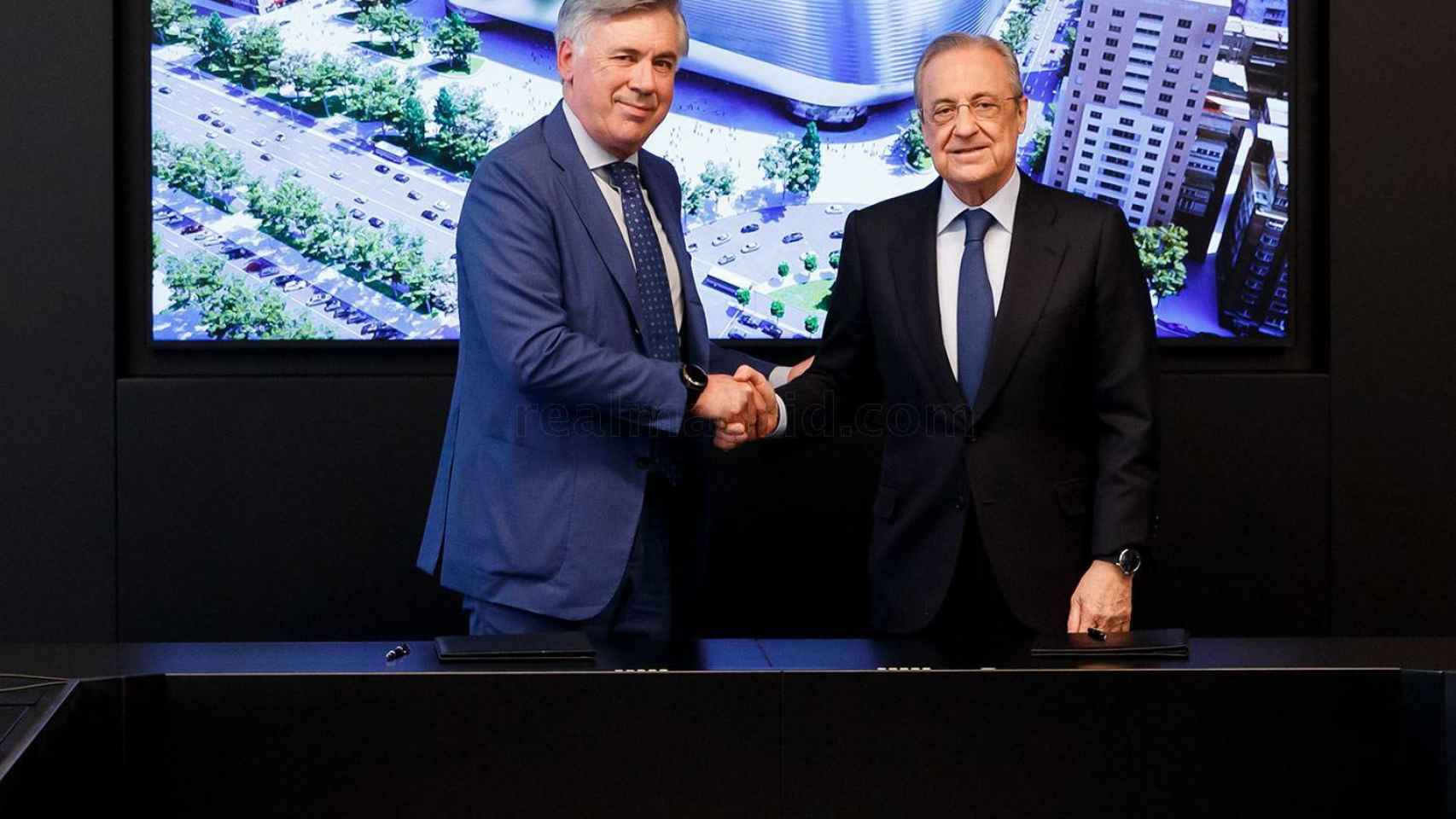 La firma de contrato de Carlo Ancelotti con Florentino Pérez