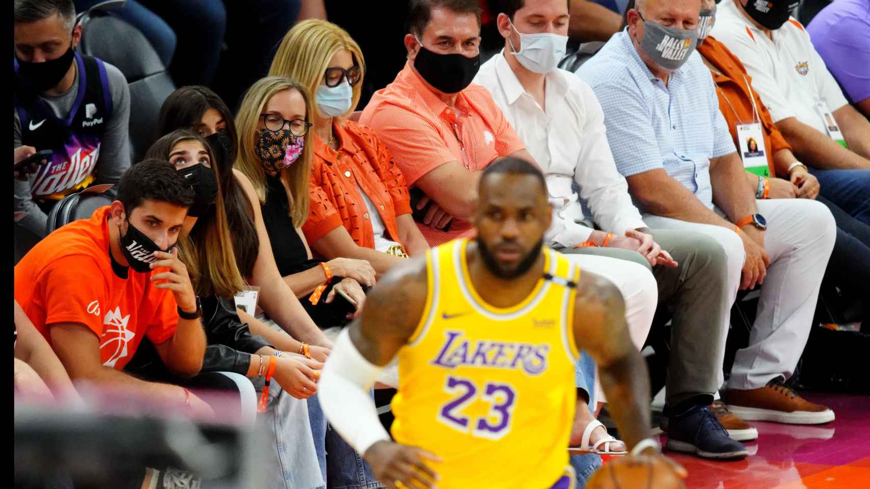 LeBron James durante el partido entre Knicks y Lakers de la NBA