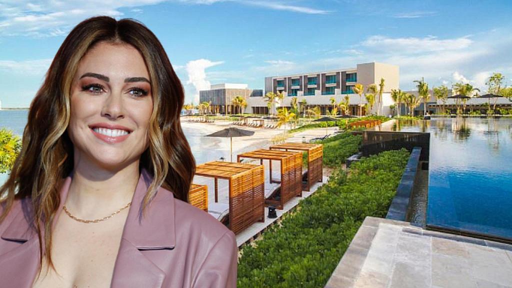 Blanca Suárez junto al exclusivo hotel en el que se aloja en Cancún.