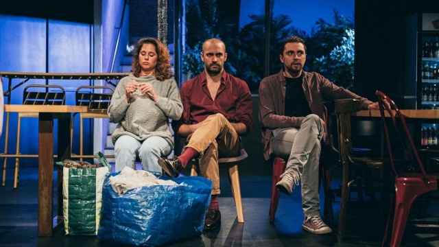 Leticia Etala, Pablo Chaves y Javier Ballesteros en 'Cluster'. Foto: Luz Soria