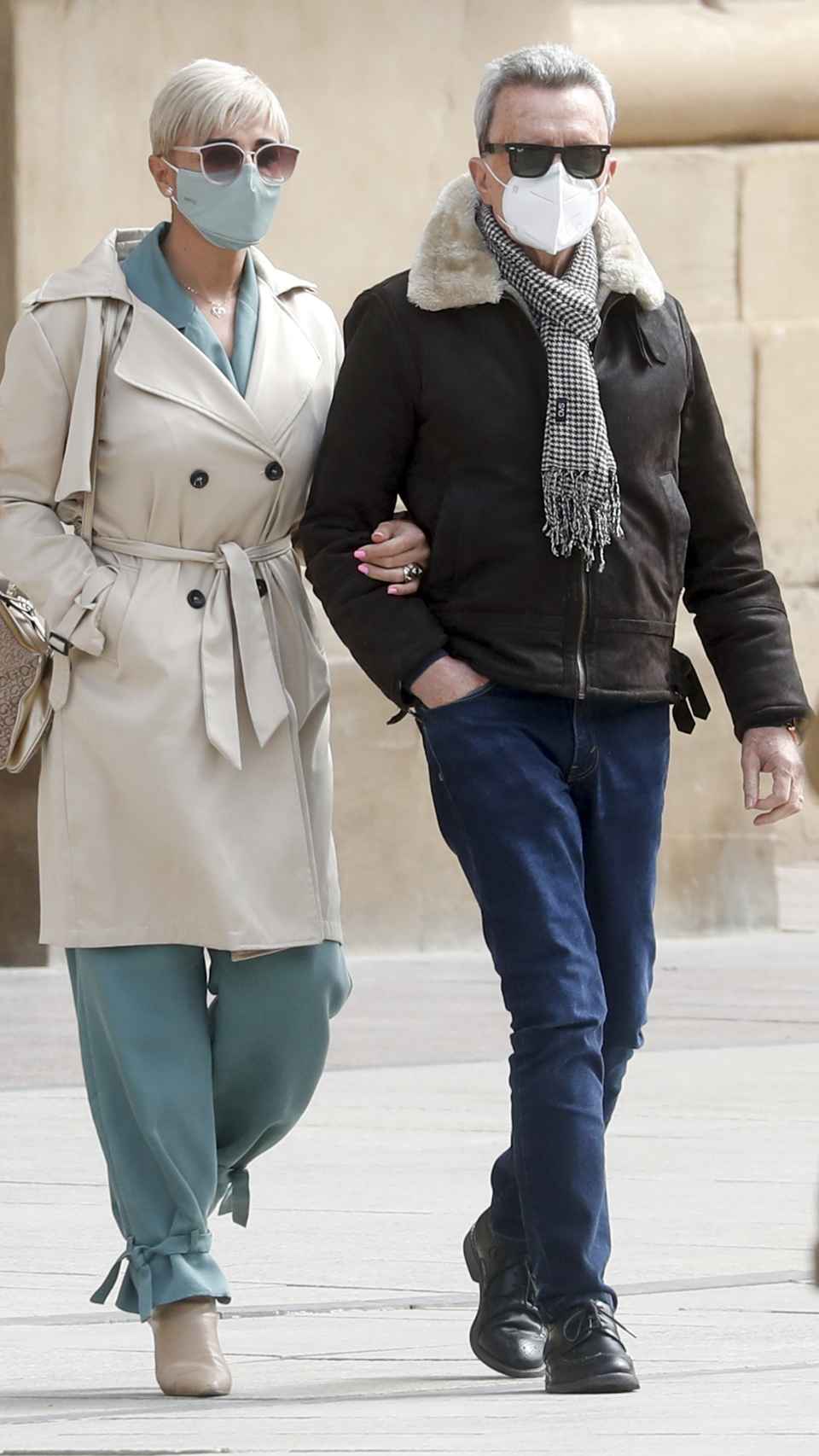 La pareja paseando por Madrid el pasado abril.