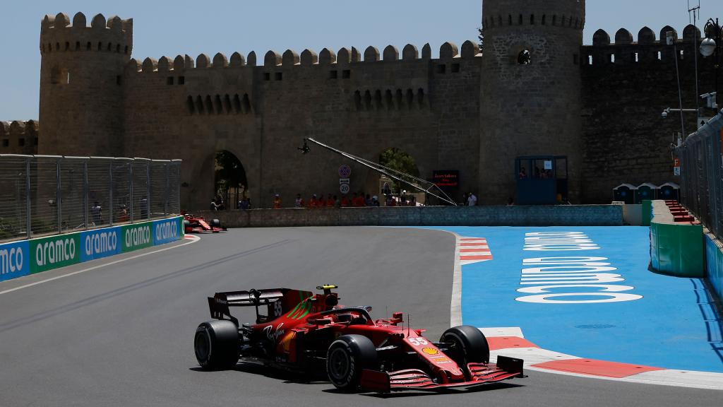 Carlos Sainz en el Gran Premio de Bakú de Fórmula 1