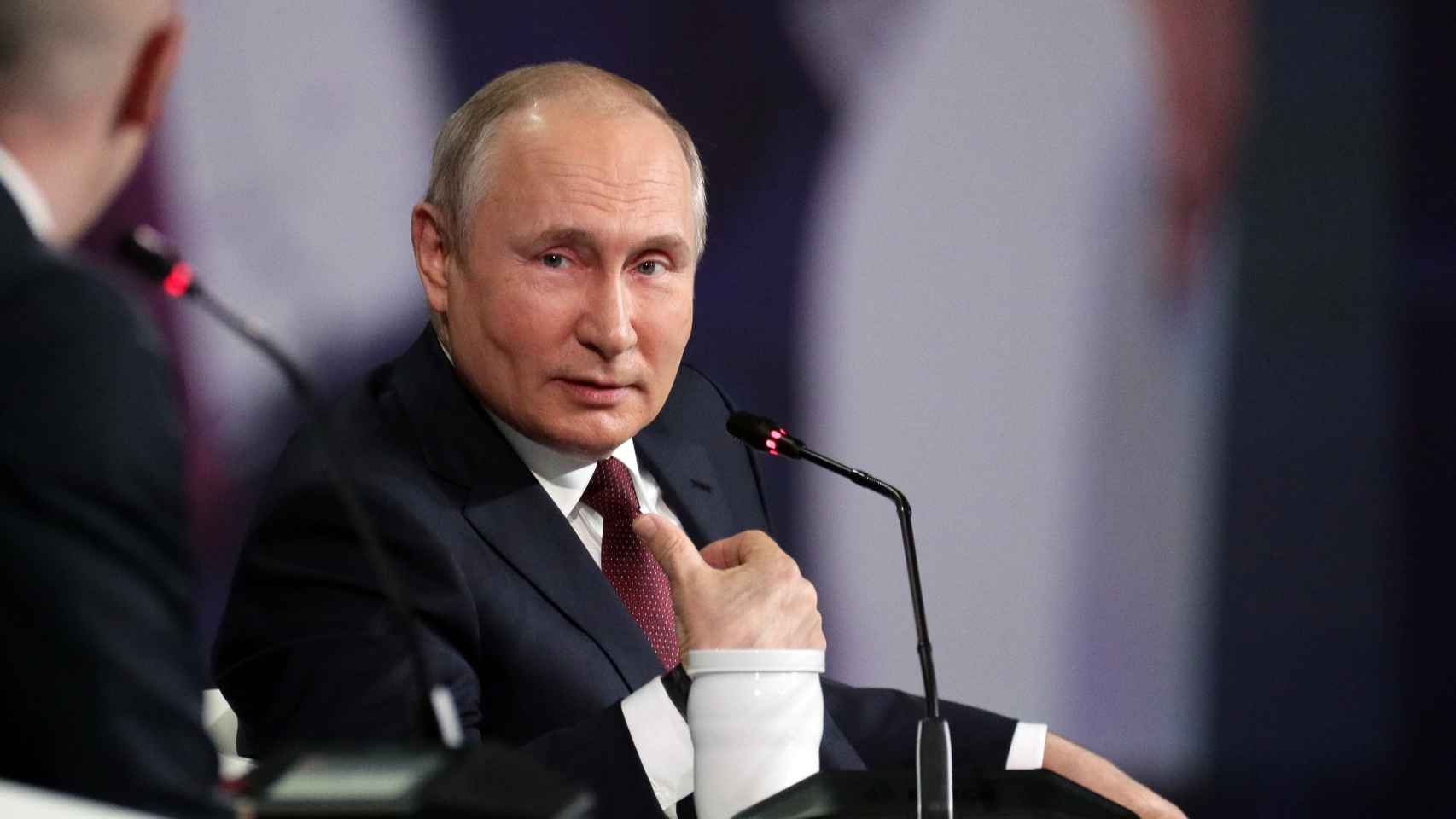 Vladimir Putin en el Foro Económico Internacional en San Petersburgo
