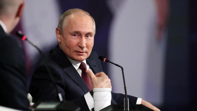 Vladímir Putin en el Foro Económico Internacional en San Petersburgo.