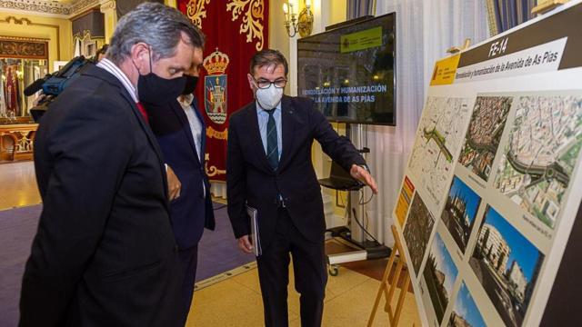 El alcalde Ángel Mato en la presentación del proyecto.