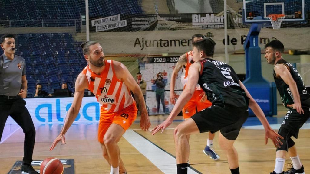 Básquet Coruña desaprovecha el factor cancha tras caer ante el Granada