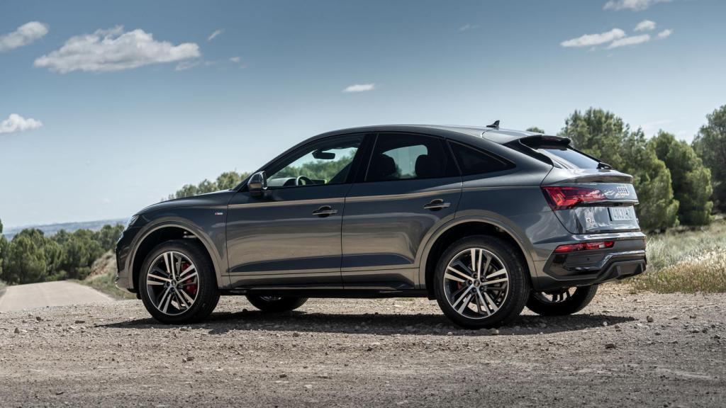 En el Audi Q5 Sportback la línea de techo es descendente.