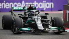 Lewis Hamilton en el circuito de Bakú