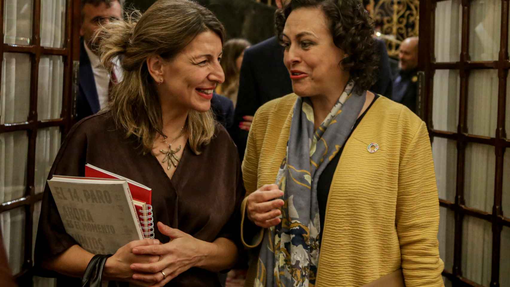 Yolanda Díaz, vicepresidenta segunda de Trabajo y Economía Social, y Magdalena Valerio, exministra de Trabajo y presidenta de la Comisión del Pacto de Toledo.