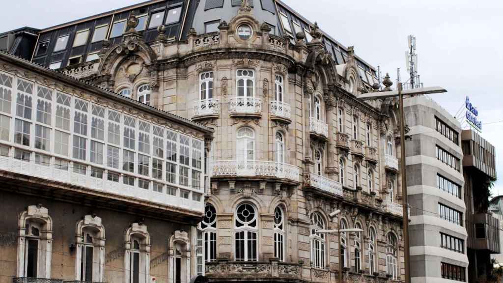 Fachada del edificio El moderno, obra de Pacewicz.