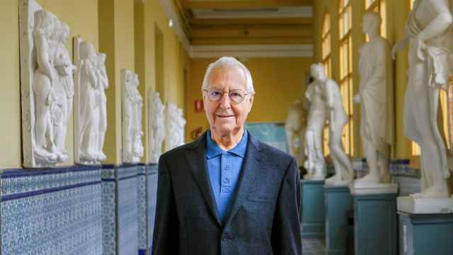 Tomás Llorens ,el historiador y crítico de arte que ha fallecido a los 85 años.