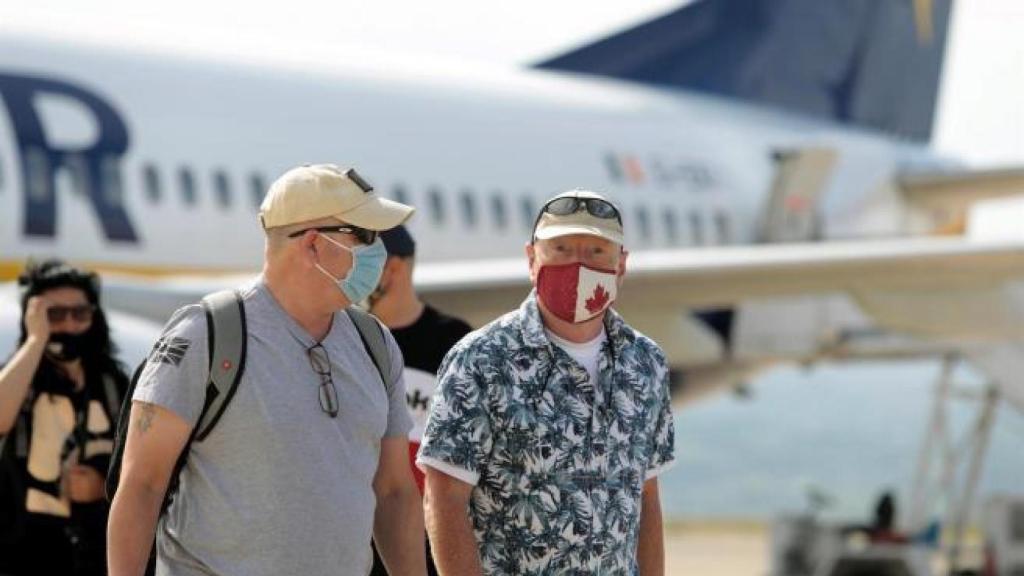 Un vuelo de Reino Unido llega a Castellón, la semana pasada.