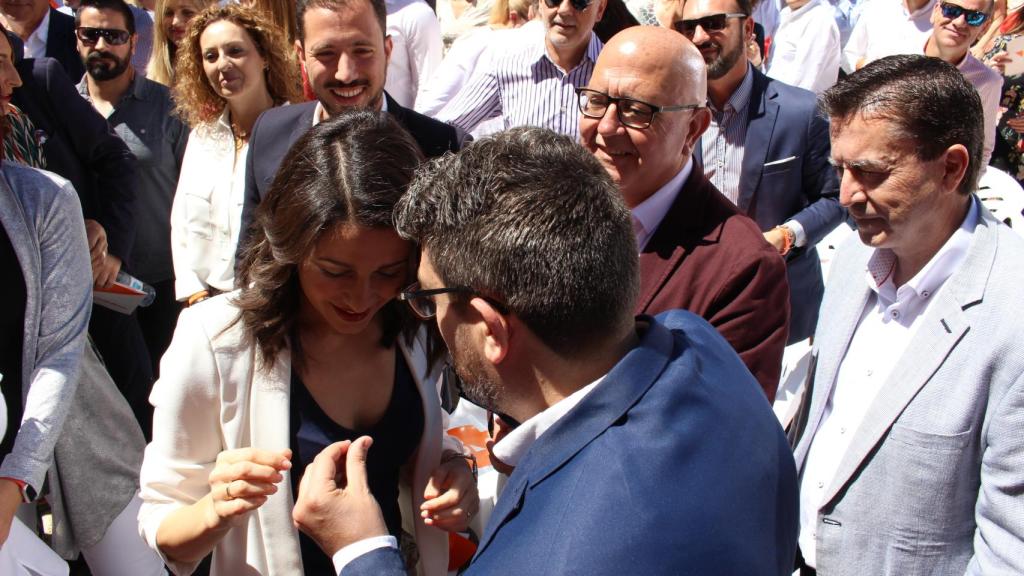 La líder de Ciudadanos, Inés Arrimadas, junto al cartagenero Manuel Padín.