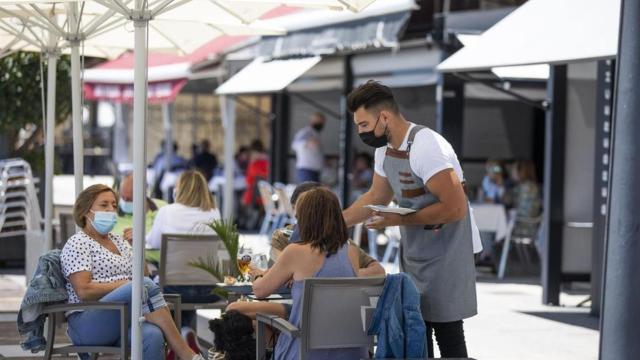 Una terraza de bar.