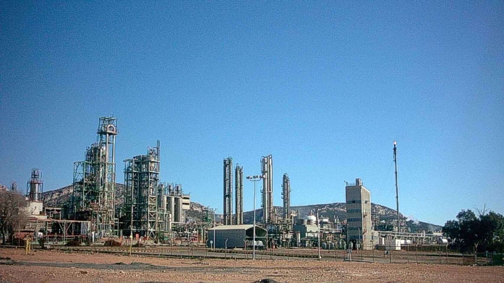 Vista general del centro industrial de Repsol en Puertollano (Ciudad Real)