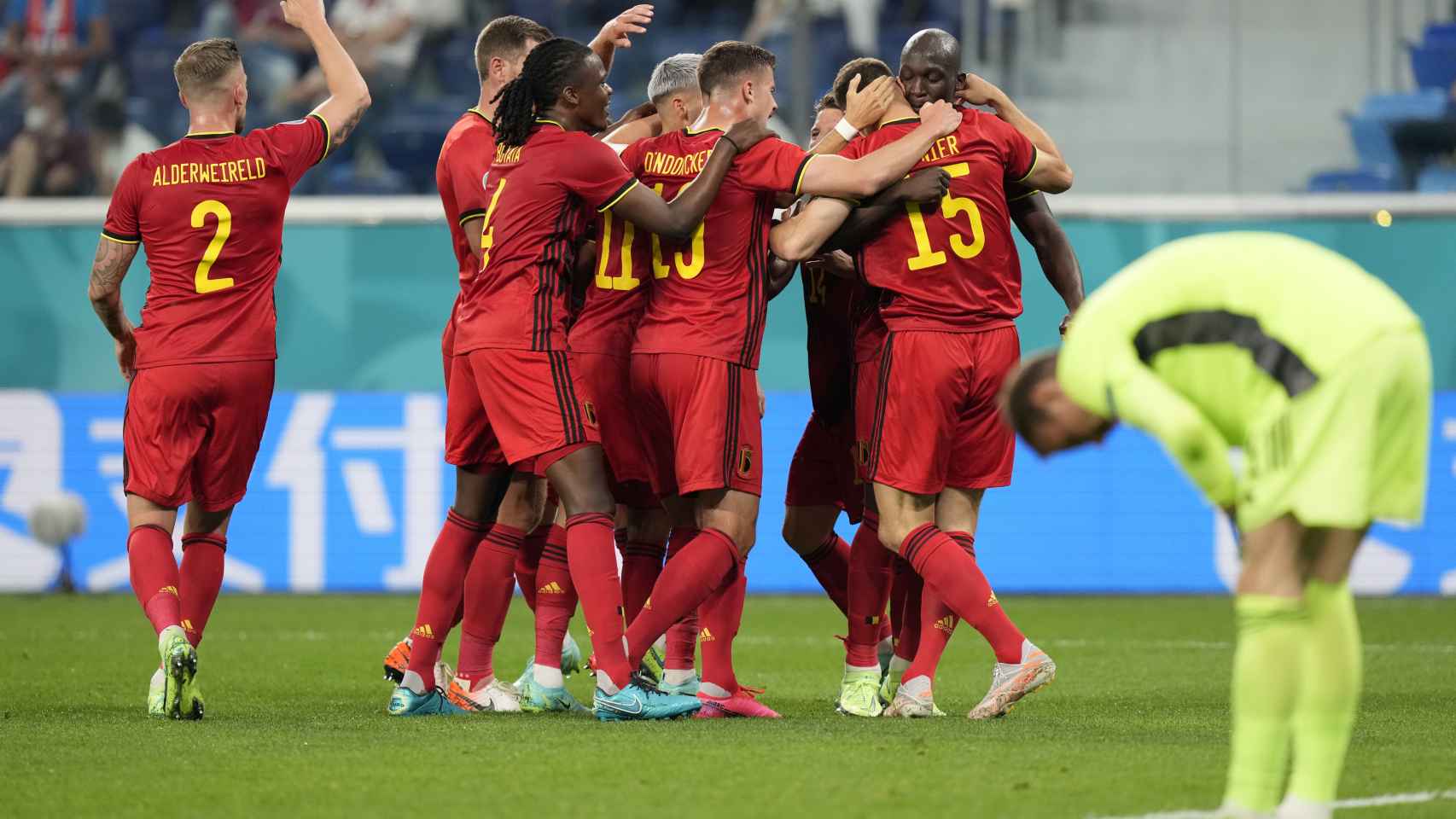 Bélgica celebra uno de sus goles frente a Rusia