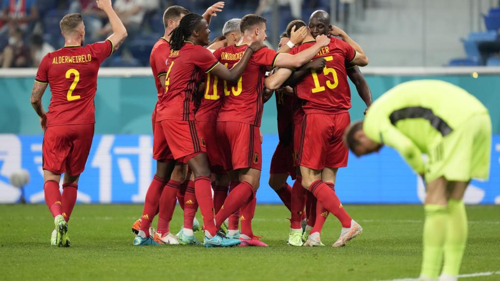 Bélgica celebra uno de sus goles frente a Rusia